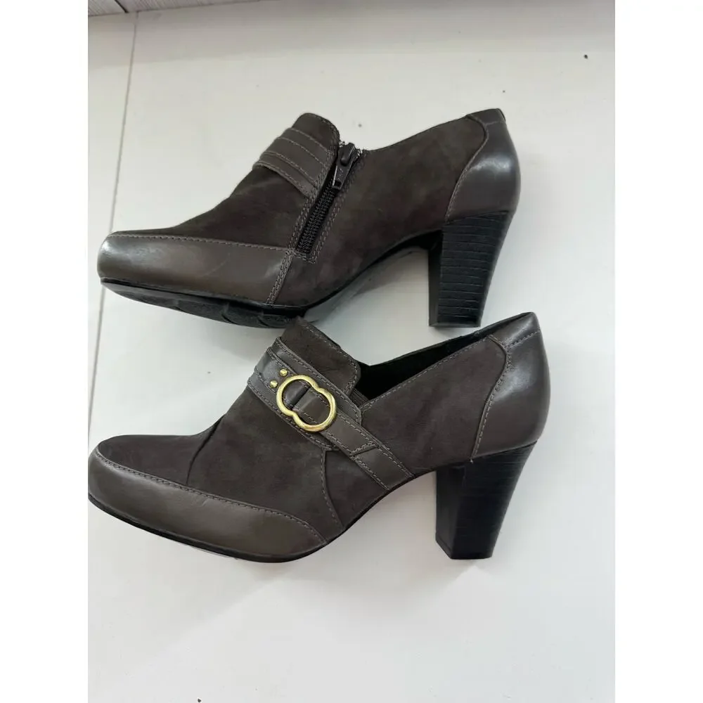 Clarks Brown Suede Buckle Sapphire Selene Loafer Shootie Pump Size 7 R1